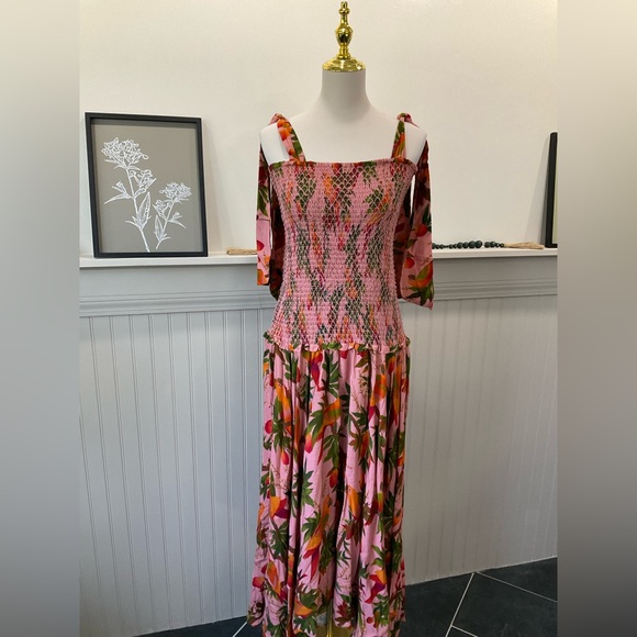 Farm Rio Mango Tree Parrot Smocked Midi Dress Pink Tropical Tie Shoulder Large - Picture 3 of 5